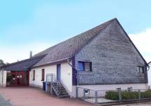 Das Dorfgemeinschaftshaus im Ortskern.